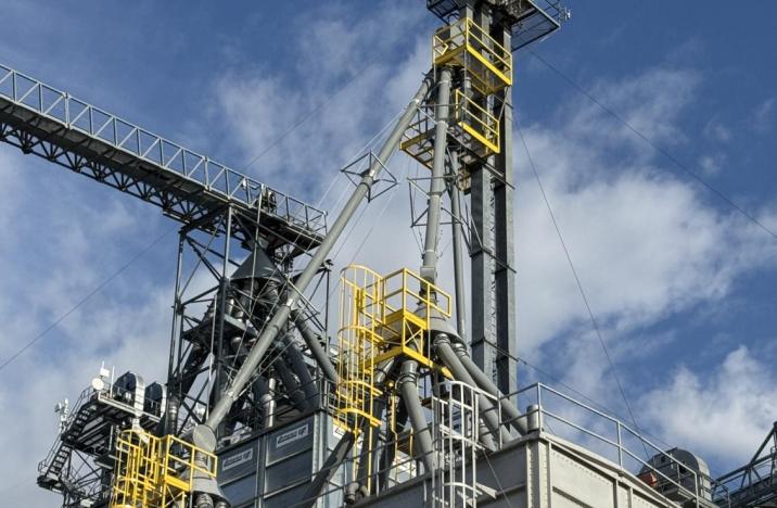 Distributors & Access Platforms