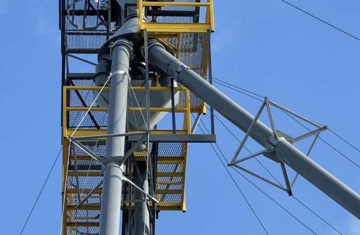 Distributors & Access Platforms